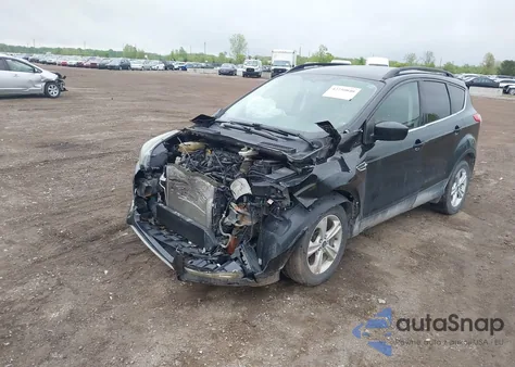 2015 Ford Escape Se z USA, uszkodzony, nr VIN 1FMCU9GX5FUB99018